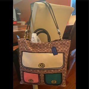 Coach Rogue Tote In Recycled Signature Canvas With Trompe L'oeil Print